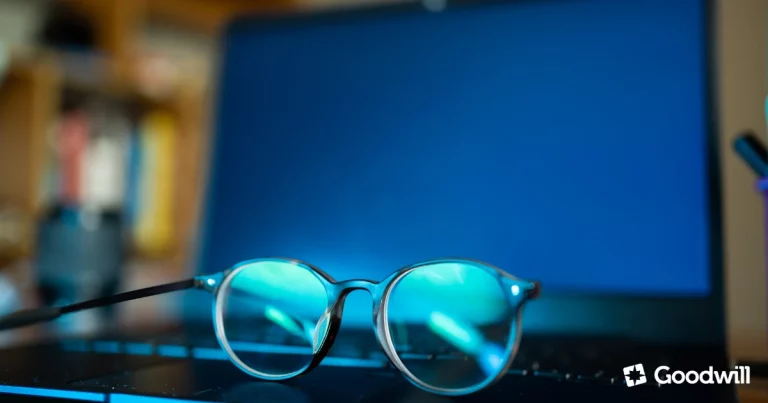 Read more about the article Szemszárazság vagy digitális élet? Miként maradhat szemünk friss és hidratált?